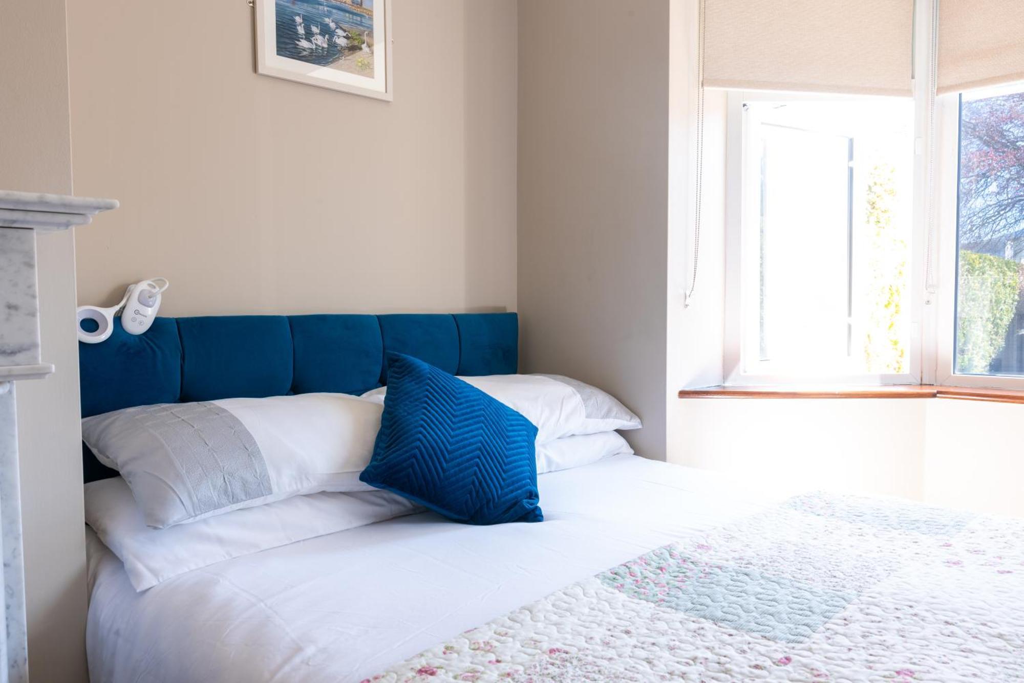 Avalon House Hotel กัลเวย์ ภายนอก รูปภาพ